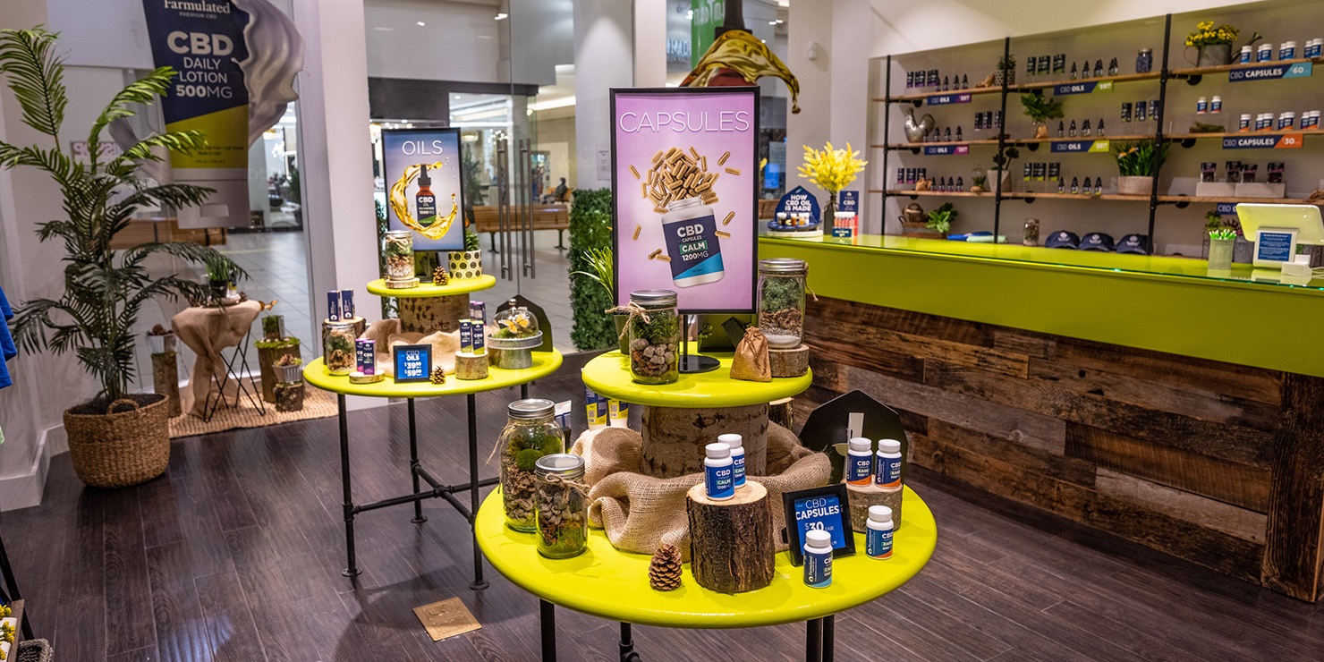 Farmulated retail capsules merchandise table